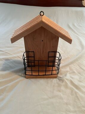 Hanging & Mountable Cedar & Metal Single Suet Bird Feeder with Roof 8.75” x 5”